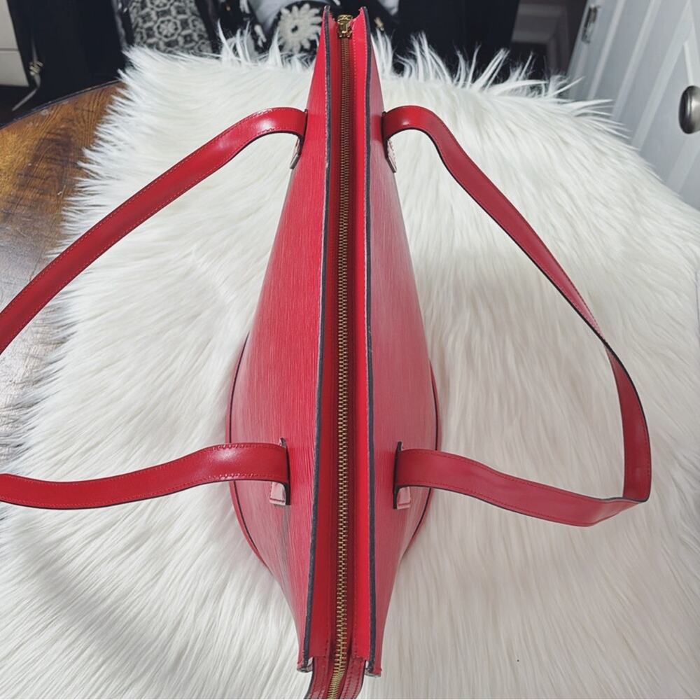 Louis Vuitton Red Epi Leather Tote with Structured Top Handles - Picture 7 of 13